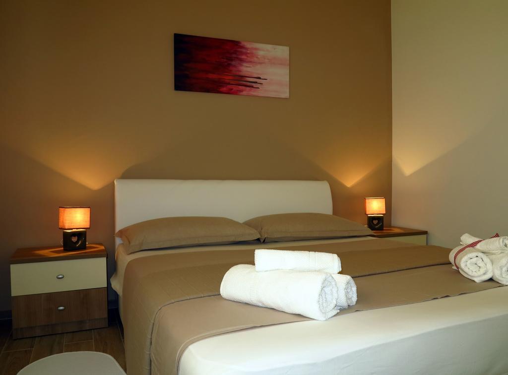 Apartments Rotiroti Zadar Phòng bức ảnh