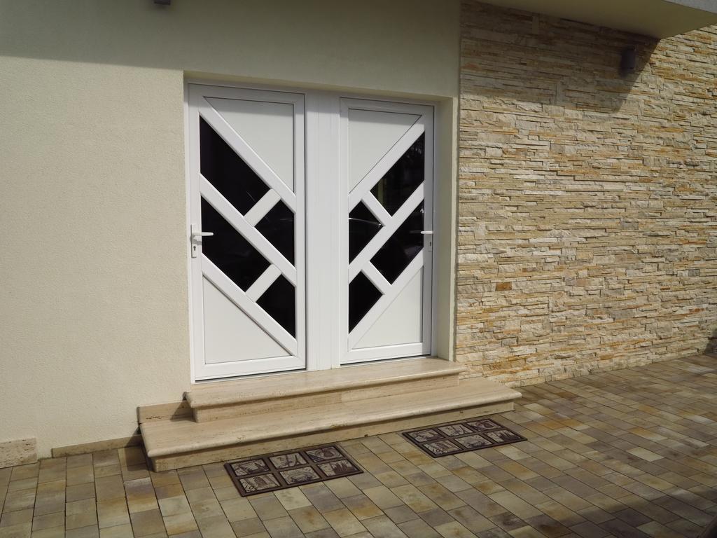 Apartments Rotiroti Zadar Ngoại thất bức ảnh