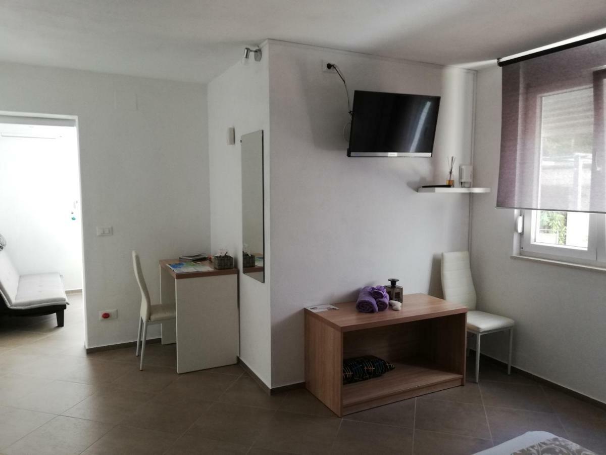 Apartments Rotiroti Zadar Ngoại thất bức ảnh