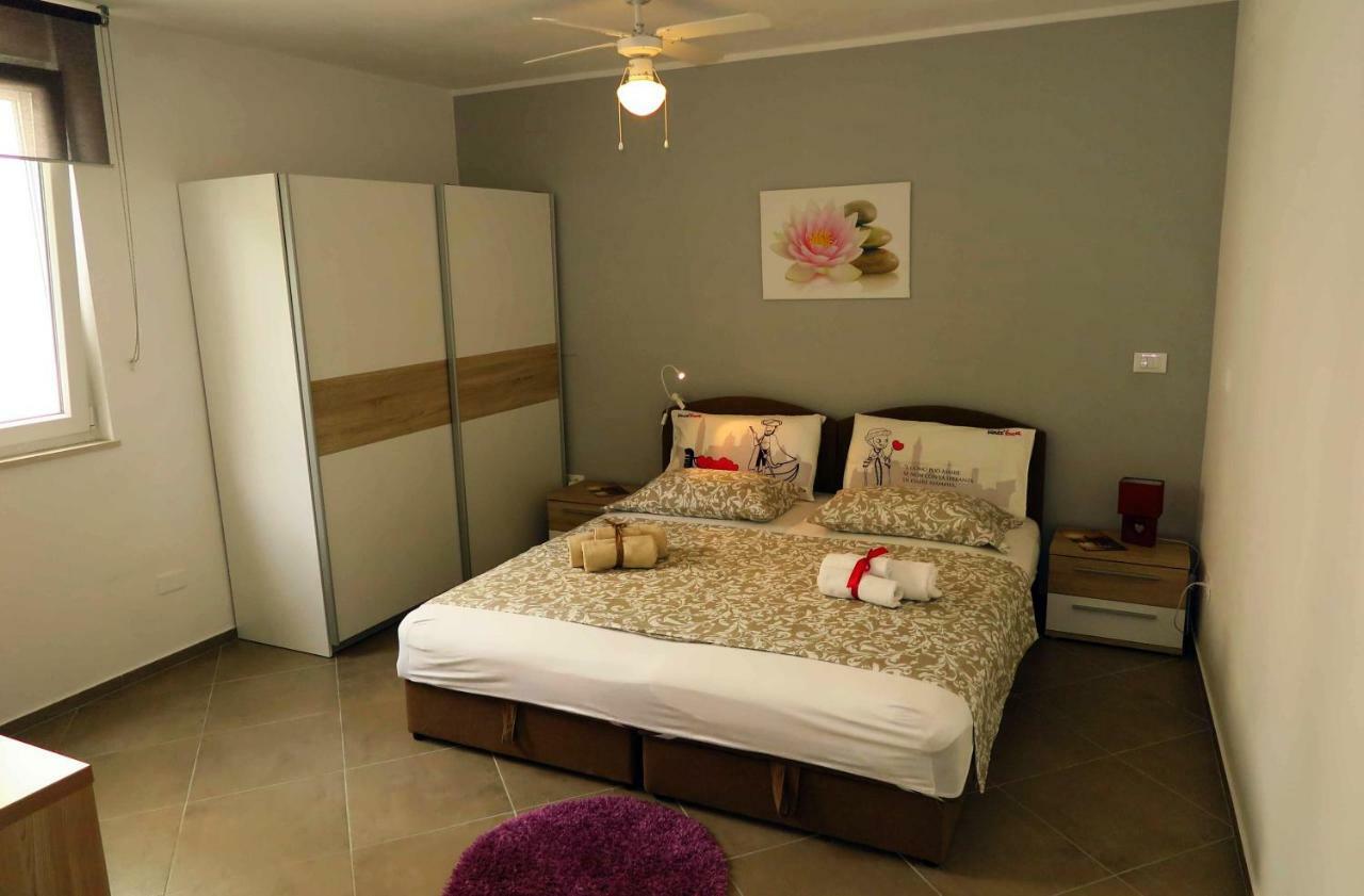 Apartments Rotiroti Zadar Ngoại thất bức ảnh